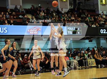 Thumbnail 3 in Albertus Magnus vs Ursuline (NYSPHSAA Section 1 Class AA Final) photogallery.