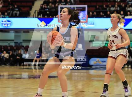 Thumbnail 2 in Albertus Magnus vs Ursuline (NYSPHSAA Section 1 Class AA Final) photogallery.