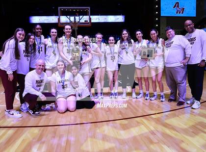 Thumbnail 2 in Albertus Magnus vs Ursuline (NYSPHSAA Section 1 Class AA Final) photogallery.