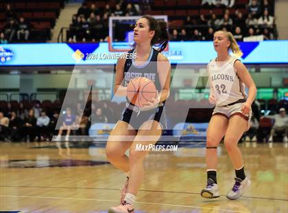 Thumbnail 1 in Albertus Magnus vs Ursuline (NYSPHSAA Section 1 Class AA Final) photogallery.