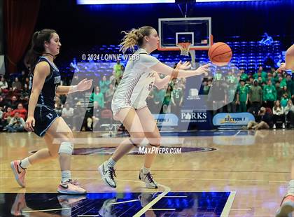 Thumbnail 3 in Albertus Magnus vs Ursuline (NYSPHSAA Section 1 Class AA Final) photogallery.