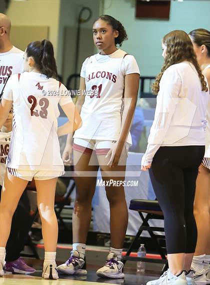 Thumbnail 2 in Albertus Magnus vs Ursuline (NYSPHSAA Section 1 Class AA Final) photogallery.