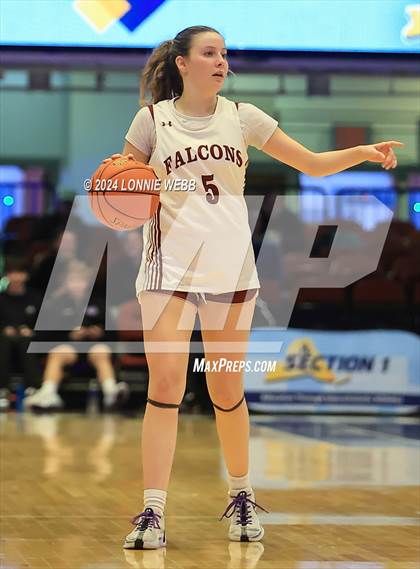 Thumbnail 2 in Albertus Magnus vs Ursuline (NYSPHSAA Section 1 Class AA Final) photogallery.