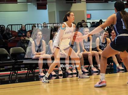 Thumbnail 2 in Albertus Magnus vs Ursuline (NYSPHSAA Section 1 Class AA Final) photogallery.