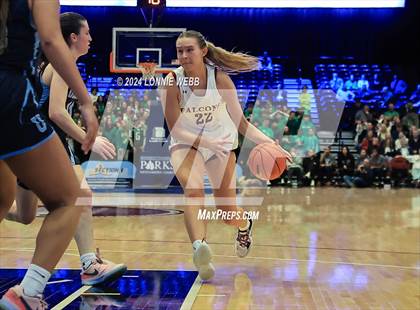 Thumbnail 3 in Albertus Magnus vs Ursuline (NYSPHSAA Section 1 Class AA Final) photogallery.