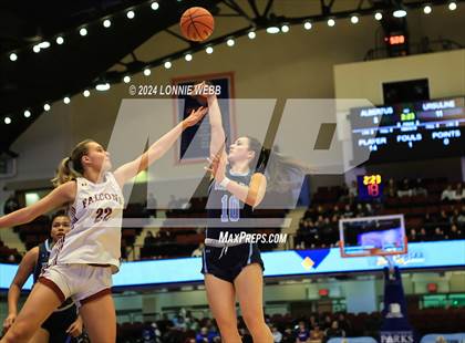 Thumbnail 3 in Albertus Magnus vs Ursuline (NYSPHSAA Section 1 Class AA Final) photogallery.