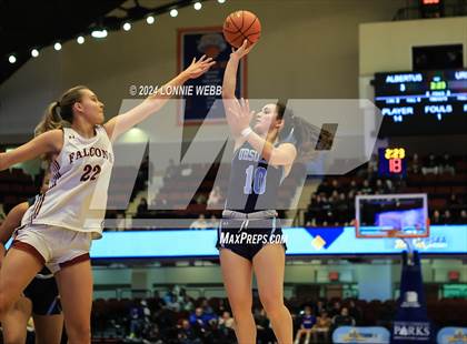 Thumbnail 2 in Albertus Magnus vs Ursuline (NYSPHSAA Section 1 Class AA Final) photogallery.