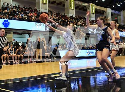 Thumbnail 1 in Albertus Magnus vs Ursuline (NYSPHSAA Section 1 Class AA Final) photogallery.