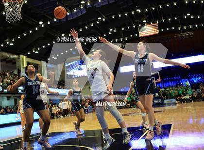 Thumbnail 1 in Albertus Magnus vs Ursuline (NYSPHSAA Section 1 Class AA Final) photogallery.