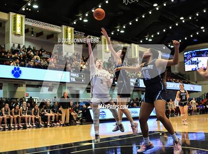 Thumbnail 2 in Albertus Magnus vs Ursuline (NYSPHSAA Section 1 Class AA Final) photogallery.