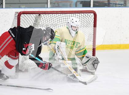 Thumbnail 2 in Notre Dame-West Haven @ Fairfield Prep photogallery.