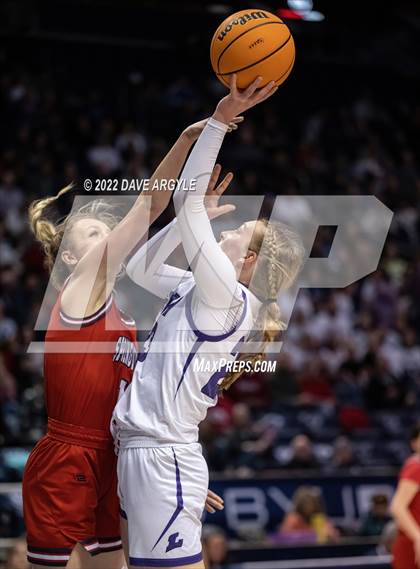 Thumbnail 1 in Lehi vs. Springville (UHSAA 5A Final) photogallery.