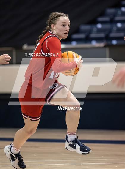 Thumbnail 2 in Lehi vs. Springville (UHSAA 5A Final) photogallery.