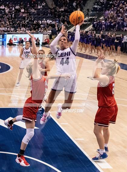 Thumbnail 2 in Lehi vs. Springville (UHSAA 5A Final) photogallery.