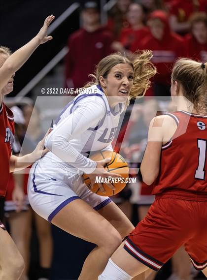 Thumbnail 3 in Lehi vs. Springville (UHSAA 5A Final) photogallery.