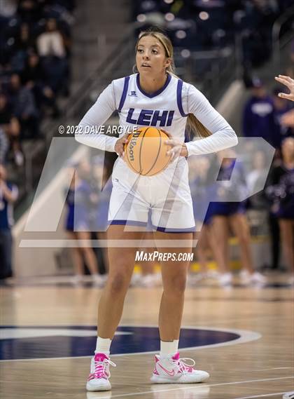 Thumbnail 2 in Lehi vs. Springville (UHSAA 5A Final) photogallery.