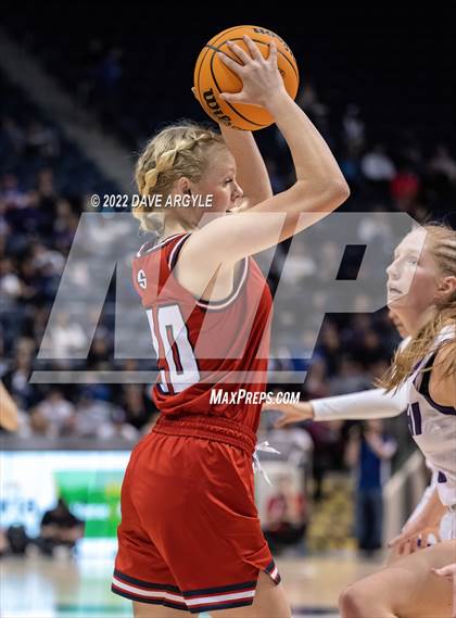 Thumbnail 2 in Lehi vs. Springville (UHSAA 5A Final) photogallery.
