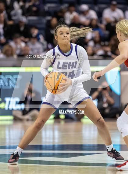 Thumbnail 2 in Lehi vs. Springville (UHSAA 5A Final) photogallery.