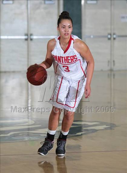Thumbnail 3 in St. Mary's vs. Sacramento (West Coast Jamboree) photogallery.