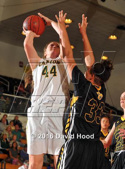 Thumbnail 3 in Canyon vs. Newbury Park (CIF SS 2AA Final) photogallery.