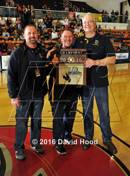 Thumbnail 3 in Canyon vs. Newbury Park (CIF SS 2AA Final) photogallery.