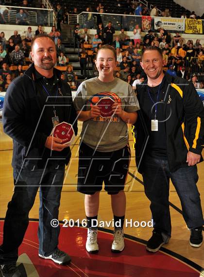 Thumbnail 2 in Canyon vs. Newbury Park (CIF SS 2AA Final) photogallery.
