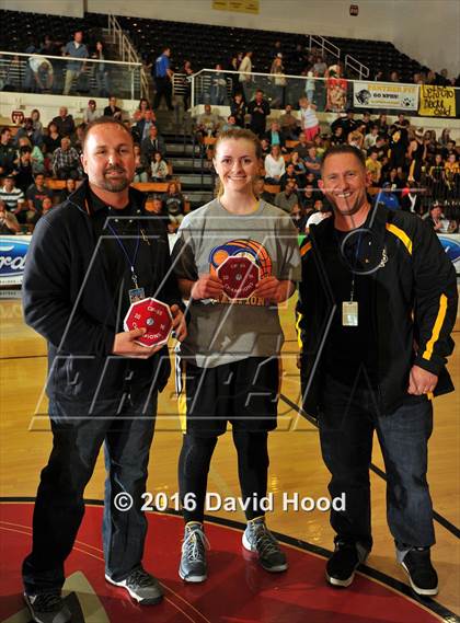 Thumbnail 1 in Canyon vs. Newbury Park (CIF SS 2AA Final) photogallery.