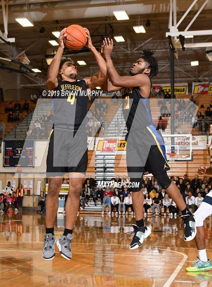 Thumbnail 2 in Norcross vs. Jefferson (Les Schwab Invitational) photogallery.