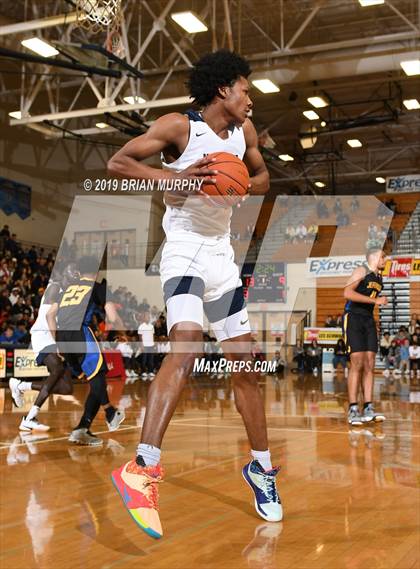 Thumbnail 1 in Norcross vs. Jefferson (Les Schwab Invitational) photogallery.