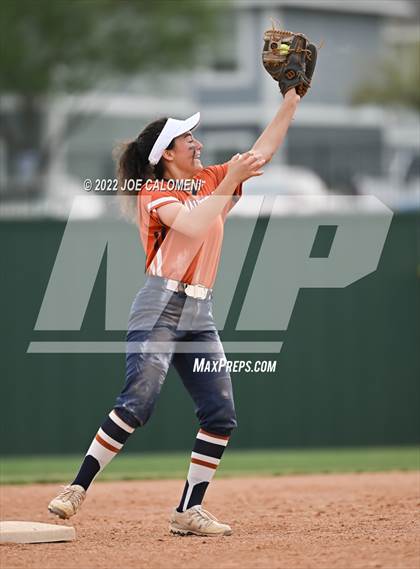Thumbnail 3 in Churchill vs Madison photogallery.