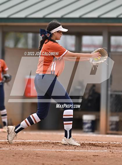 Thumbnail 1 in Churchill vs Madison photogallery.
