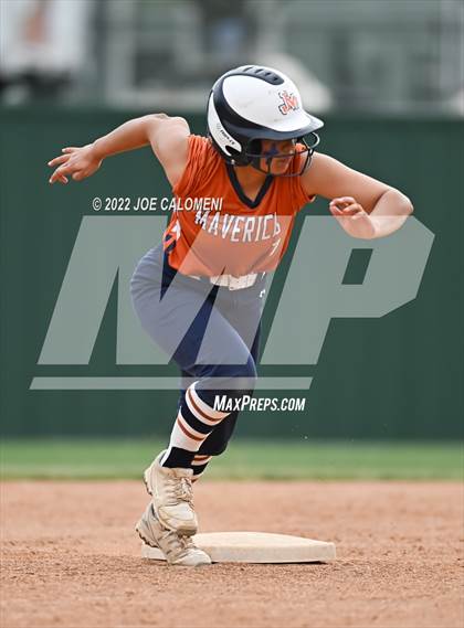 Thumbnail 2 in Churchill vs Madison photogallery.