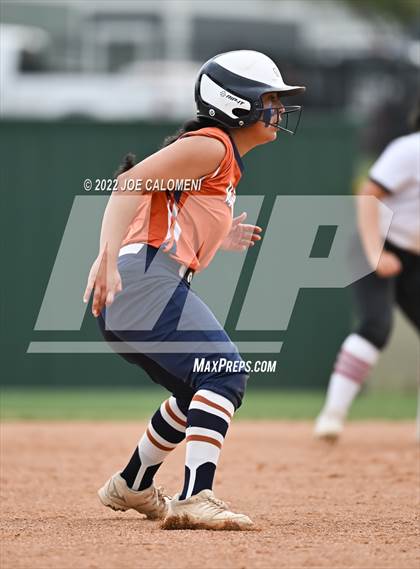 Thumbnail 3 in Churchill vs Madison photogallery.