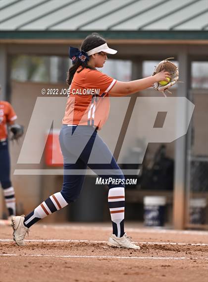Thumbnail 2 in Churchill vs Madison photogallery.