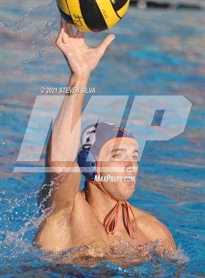 Thumbnail 2 in Grossmont vs. Valhalla (CIF D1 State Qualifier) photogallery.