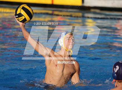 Thumbnail 2 in Grossmont vs. Valhalla (CIF D1 State Qualifier) photogallery.