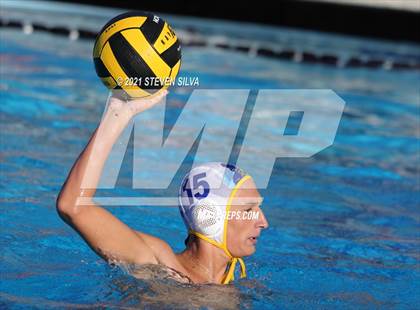 Thumbnail 2 in Grossmont vs. Valhalla (CIF D1 State Qualifier) photogallery.