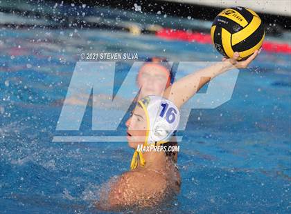 Thumbnail 2 in Grossmont vs. Valhalla (CIF D1 State Qualifier) photogallery.