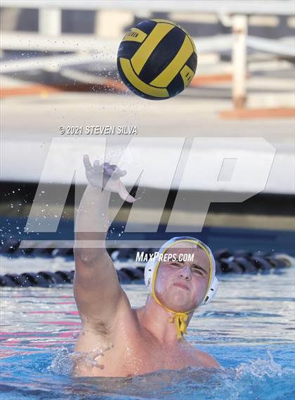 Thumbnail 2 in Grossmont vs. Valhalla (CIF D1 State Qualifier) photogallery.