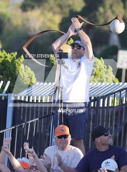 Thumbnail 2 in Grossmont vs. Valhalla (CIF D1 State Qualifier) photogallery.