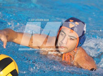 Thumbnail 2 in Grossmont vs. Valhalla (CIF D1 State Qualifier) photogallery.