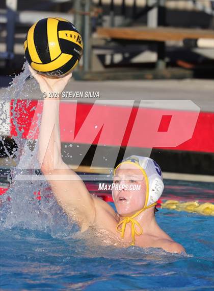 Thumbnail 2 in Grossmont vs. Valhalla (CIF D1 State Qualifier) photogallery.