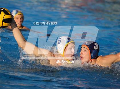 Thumbnail 3 in Grossmont vs. Valhalla (CIF D1 State Qualifier) photogallery.