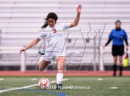 Thumbnail 2 in Burlingame vs. Menlo-Atherton photogallery.