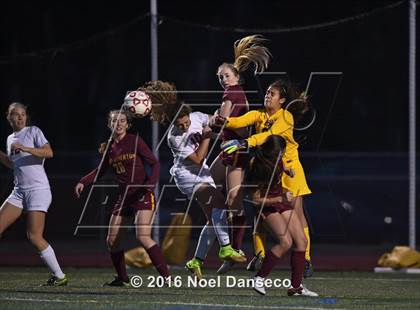 Thumbnail 1 in Burlingame vs. Menlo-Atherton photogallery.