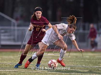 Thumbnail 3 in Burlingame vs. Menlo-Atherton photogallery.