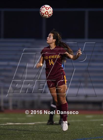 Thumbnail 2 in Burlingame vs. Menlo-Atherton photogallery.