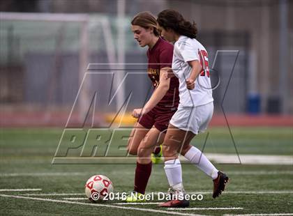 Thumbnail 1 in Burlingame vs. Menlo-Atherton photogallery.