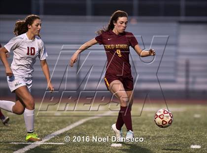 Thumbnail 3 in Burlingame vs. Menlo-Atherton photogallery.