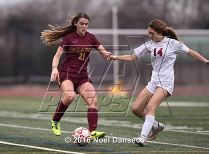 Thumbnail 3 in Burlingame vs. Menlo-Atherton photogallery.